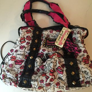 ベッツィジョンソン(BETSEY JOHNSON)のベッツィジョンソン bag(ハンドバッグ)