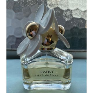 マークジェイコブス(MARC JACOBS)のMARC JACOBS デイジー オードトワレ EDT SP 50ml (香水(女性用))