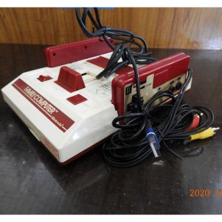 ③AV化（近代化）ファミコン本体 美しい画像、USB電源でしっかり遊べる！(家庭用ゲーム機本体)