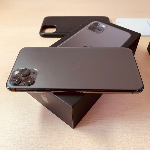 iPhone iPhone11 pro Max 256GB グレー dualsimの通販 by モンスター's shop|アイフォーンならラクマ - 香港版 大特価特価