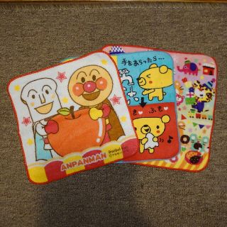 アンパンマン(アンパンマン)の〘新品〙ハンドタオル　3枚セット✨(タオル)