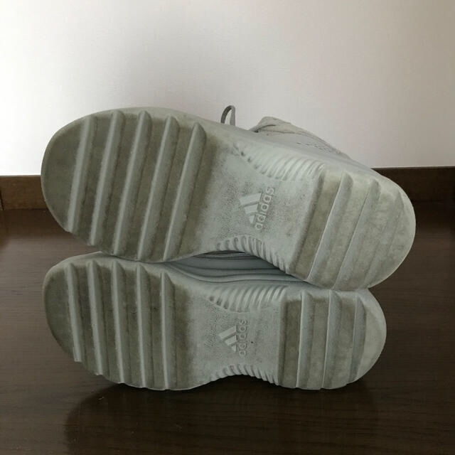 adidas(アディダス)のアディダス イージー デザートブーツ  27cm ソルト メンズの靴/シューズ(スニーカー)の商品写真