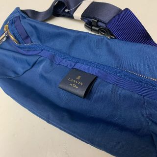 ランバンオンブルー(LANVIN en Bleu)のランバン　オン　ブルー　　ボディバック　ウエストポーチ(ボディバッグ/ウエストポーチ)