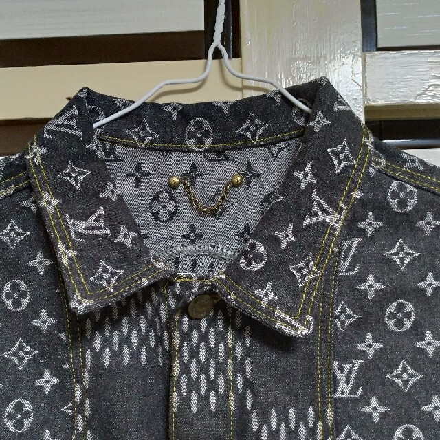 LOUIS VUITTON(ルイヴィトン)のVUITTON　デニムジャケット メンズのジャケット/アウター(Gジャン/デニムジャケット)の商品写真