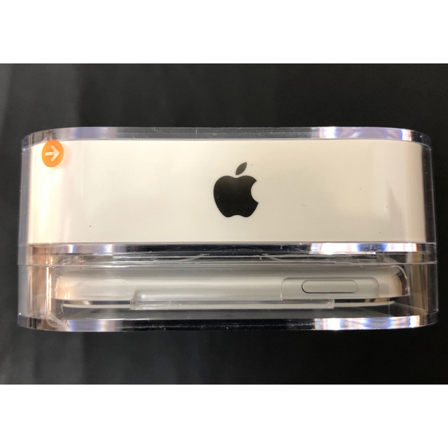 Apple(アップル)の新品 Apple iPod touch MKWR2J/A 128GB シルバー スマホ/家電/カメラのオーディオ機器(ポータブルプレーヤー)の商品写真