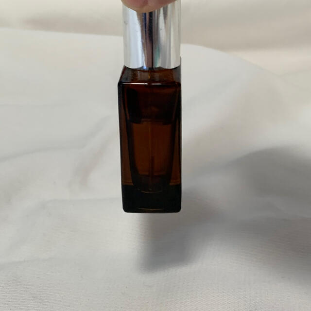 AUX PARADIS(オゥパラディ)のAUX PARADIS オスマンサス 15ml コスメ/美容の香水(香水(女性用))の商品写真