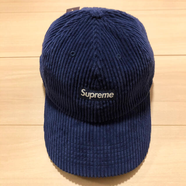 シュプリーム　Ripple Corduroy Small Box 6-Panel