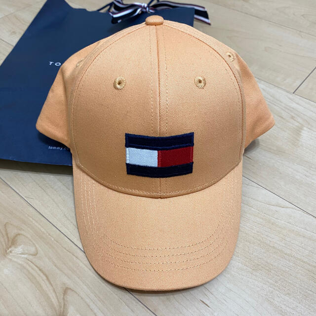 TOMMY HILFIGER(トミーヒルフィガー)のtommy hilfiger トミーヒルフィガー　キャップ　オレンジ レディースの帽子(キャップ)の商品写真