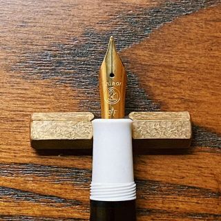 Pelikan - 【ペリカン】万年筆 特別生産品 クラシックM200 ゴールド