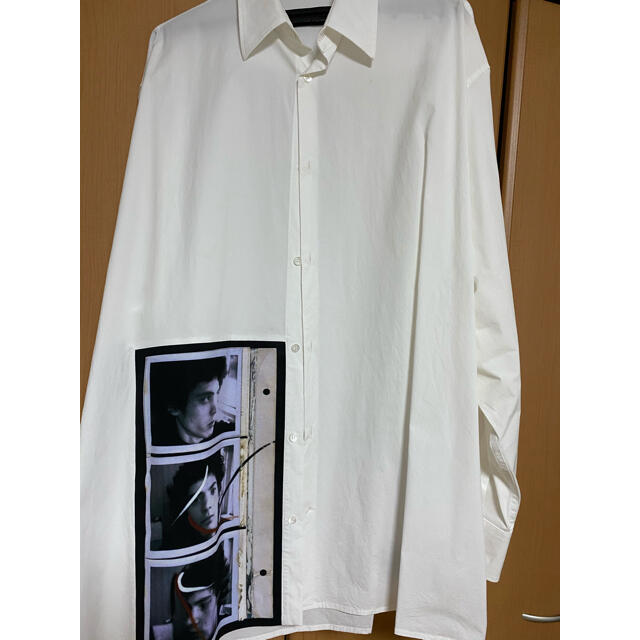 新作商品 SIMONS RAF - オーバーサイズシャツ SIMONS RAF シャツ