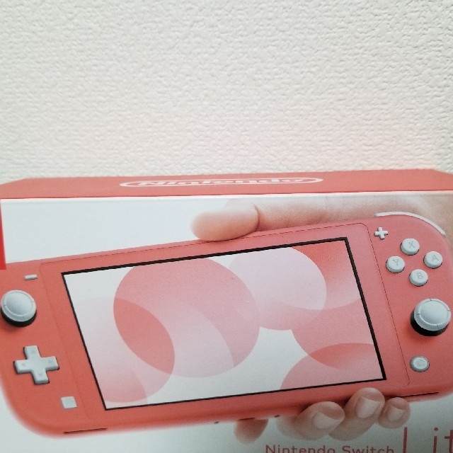 Nintendo Switch Lite　コーラルピンク