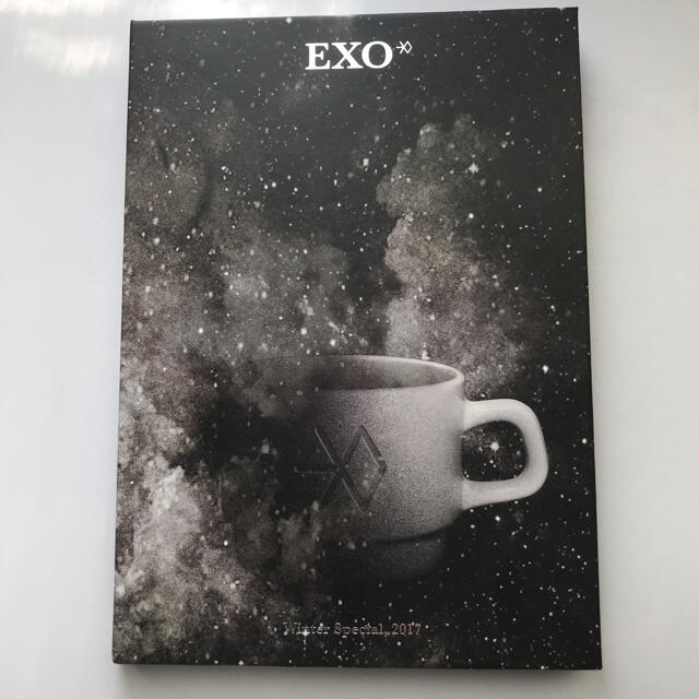 EXO(エクソ)のLOVE SHOT&UNIVERSE エンタメ/ホビーのCD(K-POP/アジア)の商品写真