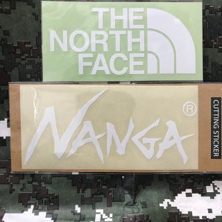 ナンガ(NANGA)の★補強あり発送★新品未使用　ノースフェイス&ナンガ　カッティングステッカー　白白(その他)