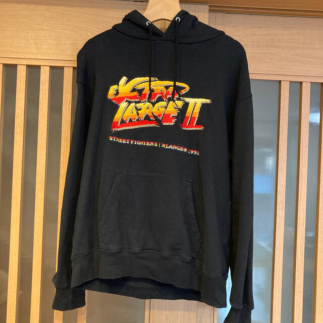 XLARGE × STREET FIGHTER コラボ パーカー