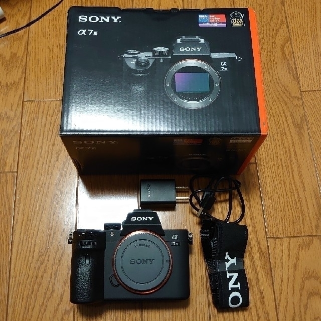 ミラーレス一眼【新品級・おまけ有】SONY α7Ⅲ  ILCE−7M3 ボディ 本体