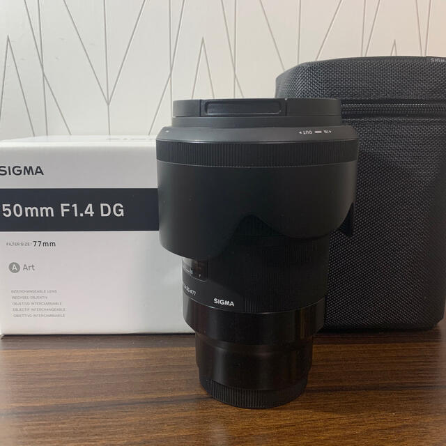 SIGMA(シグマ)の【極美品】SIGMA Art 50mm F1.4 DG HSM（ソニーE用） スマホ/家電/カメラのカメラ(レンズ(単焦点))の商品写真