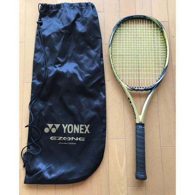 YONEX(ヨネックス)の美品YONEX テニスラケットE zone98ゴールドバージョンG2 スポーツ/アウトドアのテニス(ラケット)の商品写真