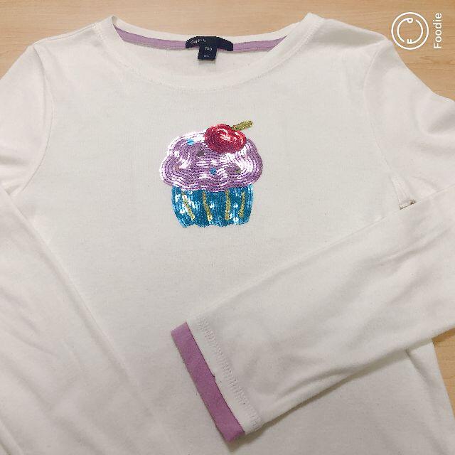 GAP Kids(ギャップキッズ)のGapKids 長袖Tシャツ 150 中古 カップケーキ スパンコール 紫 キッズ/ベビー/マタニティのキッズ服女の子用(90cm~)(Tシャツ/カットソー)の商品写真