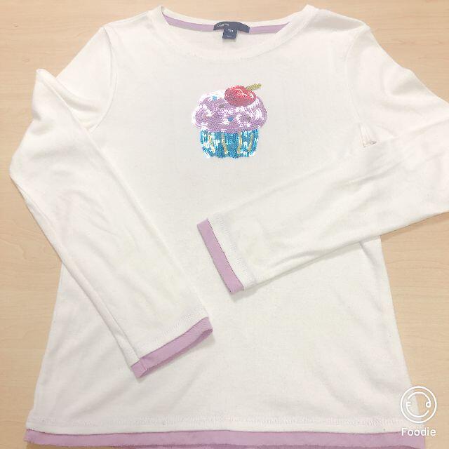 GAP Kids(ギャップキッズ)のGapKids 長袖Tシャツ 150 中古 カップケーキ スパンコール 紫 キッズ/ベビー/マタニティのキッズ服女の子用(90cm~)(Tシャツ/カットソー)の商品写真