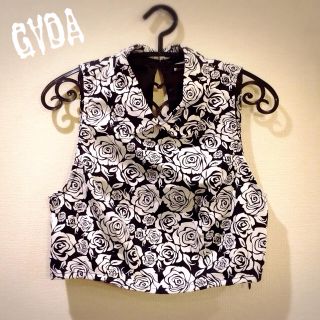 ジェイダ(GYDA)のGYDA♡ローズトップス(シャツ/ブラウス(半袖/袖なし))