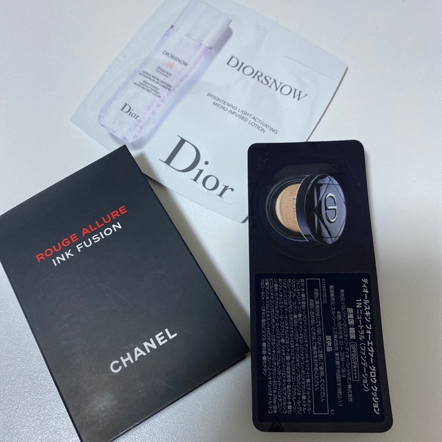 Dior(ディオール)の【デパコスサンプルセット】CHANEL Dior コスメ/美容のキット/セット(サンプル/トライアルキット)の商品写真