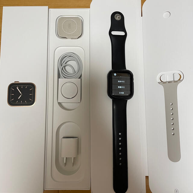 Apple Watch series5 ゴールドスマートフォン/携帯電話