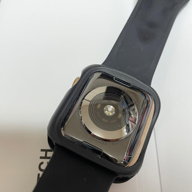 Apple Watch(アップルウォッチ)のApple Watch series5 ゴールド スマホ/家電/カメラのスマートフォン/携帯電話(その他)の商品写真