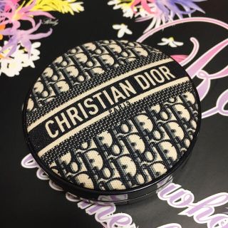 クリスチャンディオール(Christian Dior)のディオールスキンフォーエバークッションファンデON(ファンデーション)