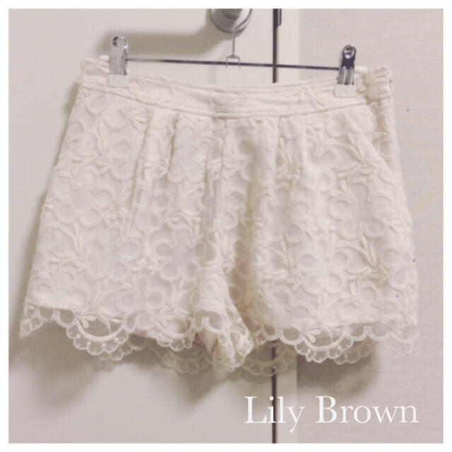 Lily Brown(リリーブラウン)のフラワーレースショートパンツ♡ レディースのパンツ(ショートパンツ)の商品写真