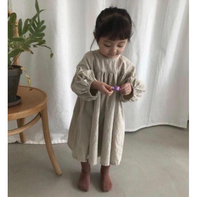 子供服　お袖ポワンワンピース　胸元切り返し　女の子　新品　コットンリネン キッズ/ベビー/マタニティのキッズ服女の子用(90cm~)(ワンピース)の商品写真