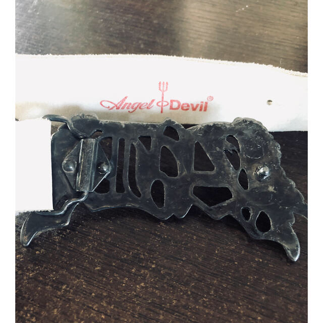 Angel Devil エンジェルデビル ロゴベルト 白 メンズのファッション小物(ベルト)の商品写真