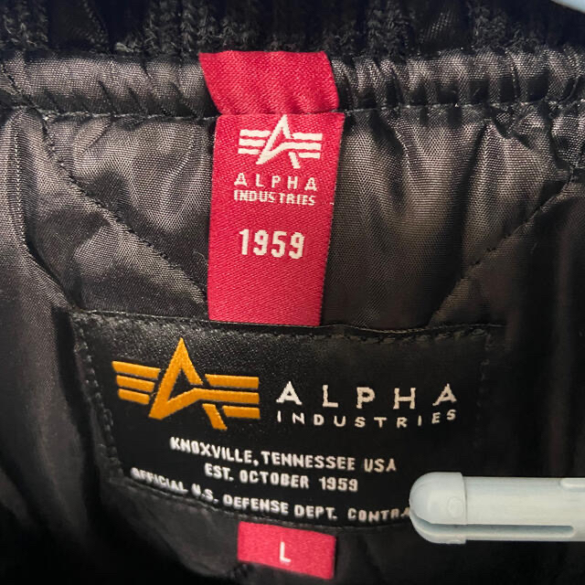 ALPHA INDUSTRIES(アルファインダストリーズ)のアルファインダストリーズ　TA1396 中綿フーデッドリブジャケット　L メンズのジャケット/アウター(ナイロンジャケット)の商品写真