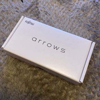 アロー(ARROW)の新品未使用　arrows RX   ホワイト　SIMフリー(スマートフォン本体)