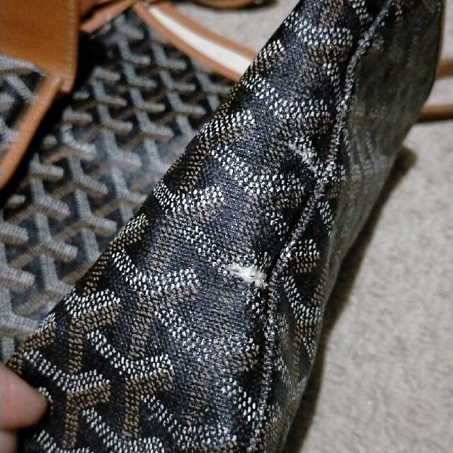 GOYARD(ゴヤール)のゴヤール　PM　角の破れはなし　　loveai様　専用 レディースのバッグ(ショルダーバッグ)の商品写真