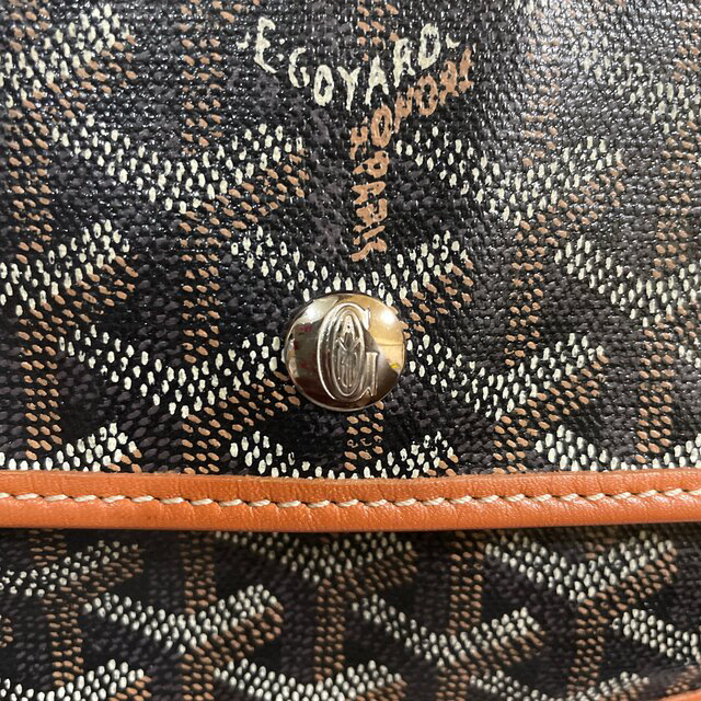 GOYARD(ゴヤール)のゴヤール　PM　角の破れはなし　　loveai様　専用 レディースのバッグ(ショルダーバッグ)の商品写真