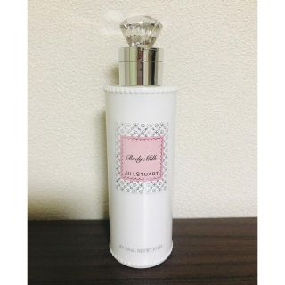 ジルスチュアート(JILLSTUART)のジルスチュアート　ボディミルク(ボディクリーム)