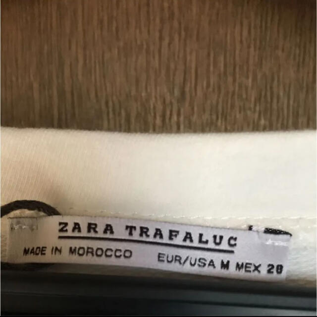 ZARA(ザラ)のヨンファ様　ZARA フリル　カットソー　プルオーバー レディースのトップス(カットソー(長袖/七分))の商品写真