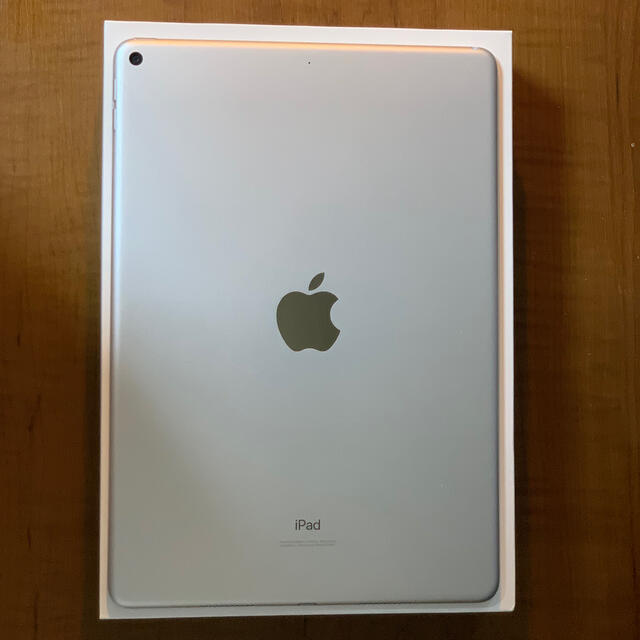 柔らかな質感の - Apple iPad Wi-Fiモデル シルバー 64GB 3 Air タブレット