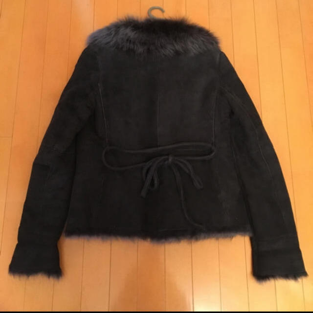 4℃(ヨンドシー)の４℃ ムートンコート 30th anniversary   レディースのジャケット/アウター(毛皮/ファーコート)の商品写真