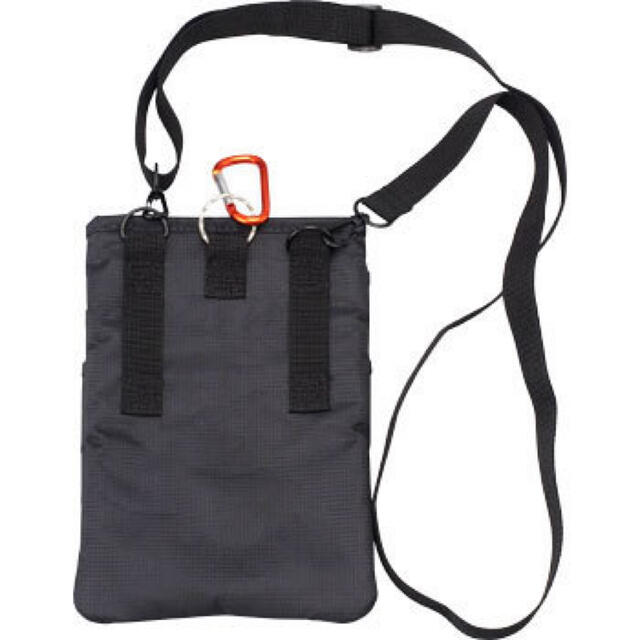 ツールポーチ　ファスナー無タイプ　ユニクロ社員さん　gu社員さん　薄型　肩掛け レディースのバッグ(ショルダーバッグ)の商品写真