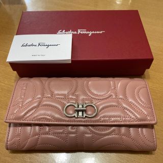 Salvatore Ferragamo - フェラガモ 長財布 パスケース付きの通販 by