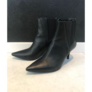 ザラ(ZARA)の★SALE★ZARA サイドゴア ショートブーツ 38(ブーツ)