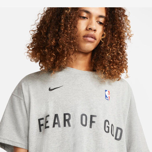 NIKE(ナイキ)のNike Fear of God Tシャツ NBA  グレー Lサイズ メンズのトップス(Tシャツ/カットソー(半袖/袖なし))の商品写真