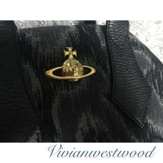 ヴィヴィアンウエストウッド(Vivienne Westwood)のVivianwestwoodハンドバッグ(ハンドバッグ)