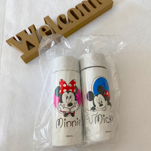 Disney(ディズニー)のミッキーミニー ミニボトル 新品 インテリア/住まい/日用品のキッチン/食器(タンブラー)の商品写真