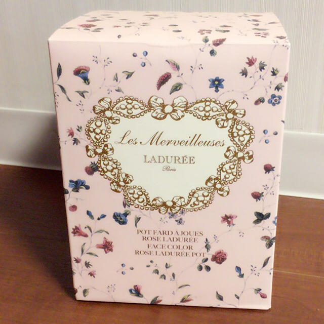 Les Merveilleuses LADUREE(レメルヴェイユーズラデュレ)のフェイスカラーローズラデュレ♡ポットのみ コスメ/美容のベースメイク/化粧品(フェイスカラー)の商品写真