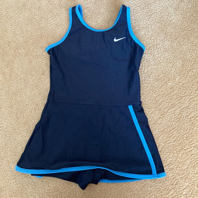 NIKE(ナイキ)の美品　NIKE女児水着140cm キッズ/ベビー/マタニティのキッズ服女の子用(90cm~)(水着)の商品写真