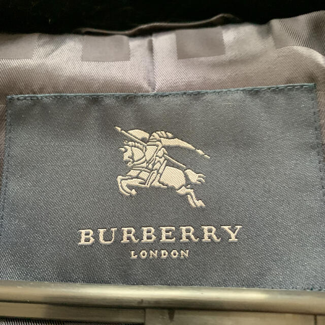 BURBERRY(バーバリー)のバーバリーロンドンダウンコート レディースのジャケット/アウター(ダウンコート)の商品写真