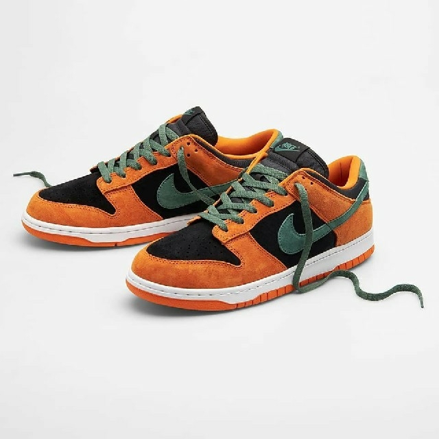 NIKE(ナイキ)のNIKE DUNK LOW SP  CERAMIC 26.5cm us8.5 メンズの靴/シューズ(スニーカー)の商品写真