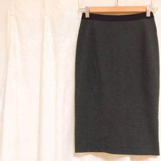 ユニクロ(UNIQLO)の新品未使用　超美品　☆UNIQLO☆タイトスカート(ひざ丈スカート)